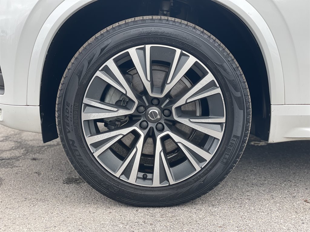 2020 Volvo XC90 - $22,999