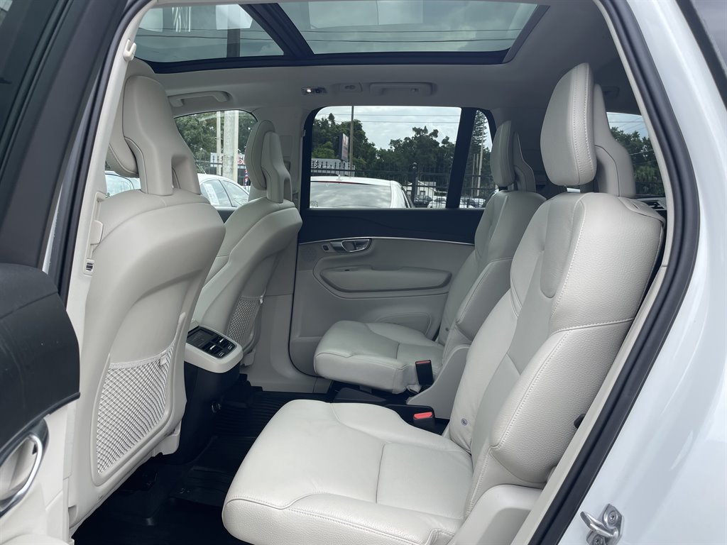 2020 Volvo XC90 - $22,999