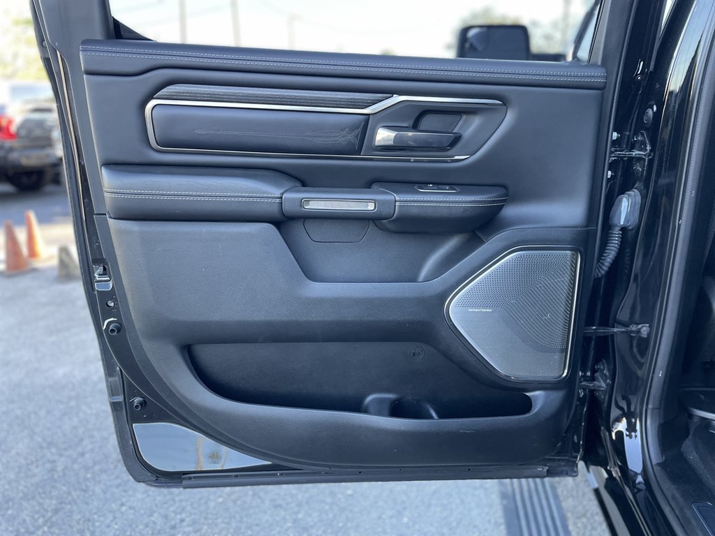 2019 RAM 1500 Limited photo