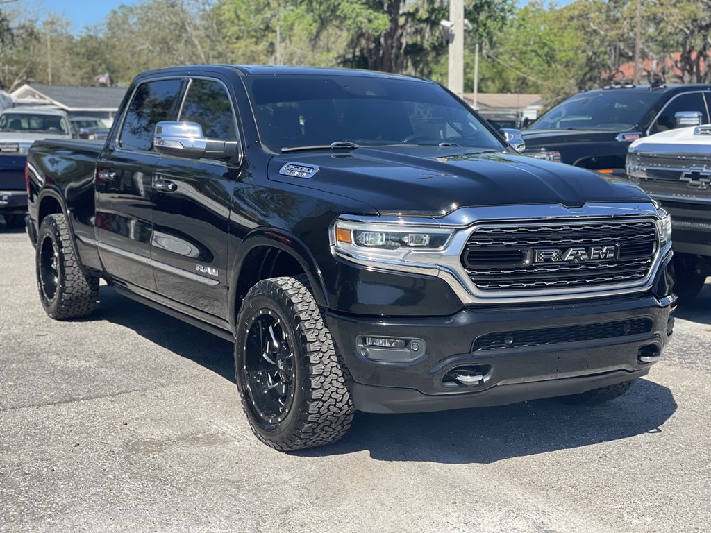 2019 RAM 1500 Limited photo