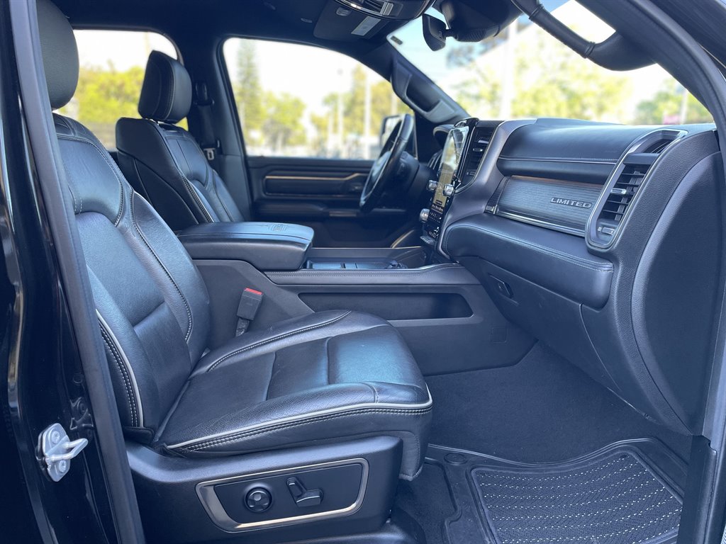2019 RAM 1500 Limited photo