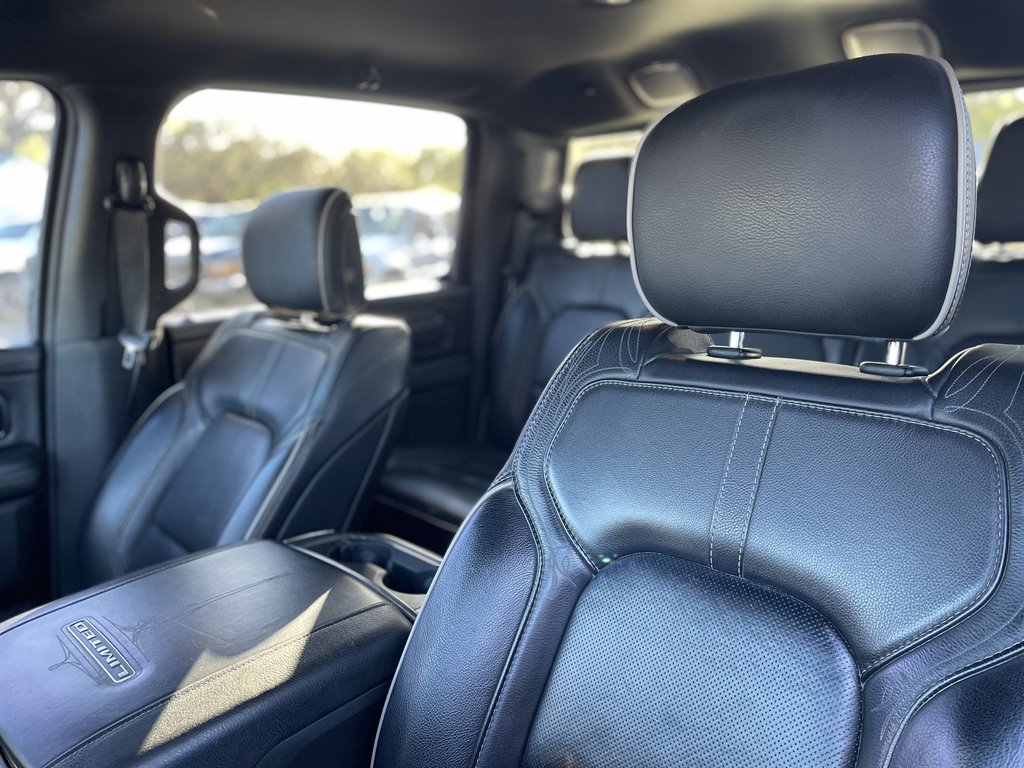 2019 RAM 1500 Limited photo