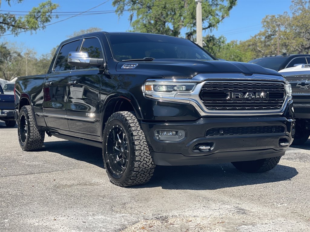2019 RAM 1500 Limited photo