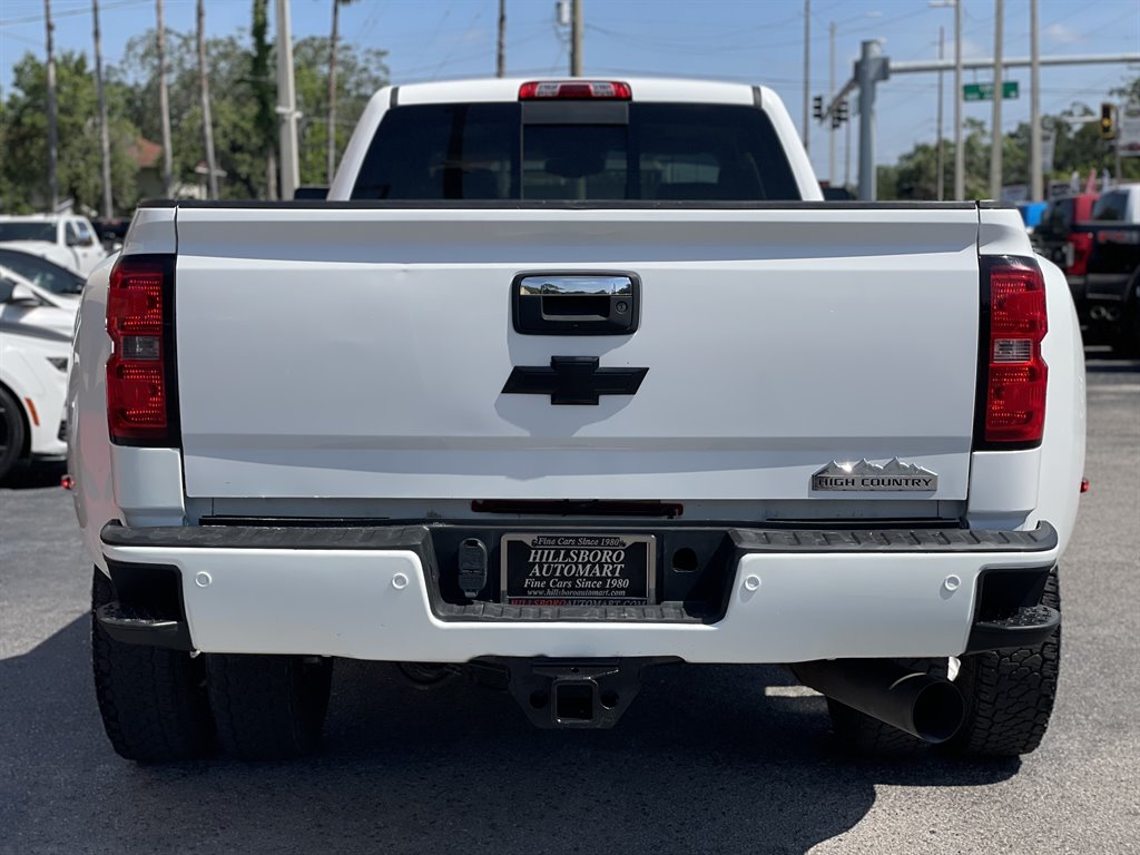 2015 Chevrolet Silverado 3500 High Country photo