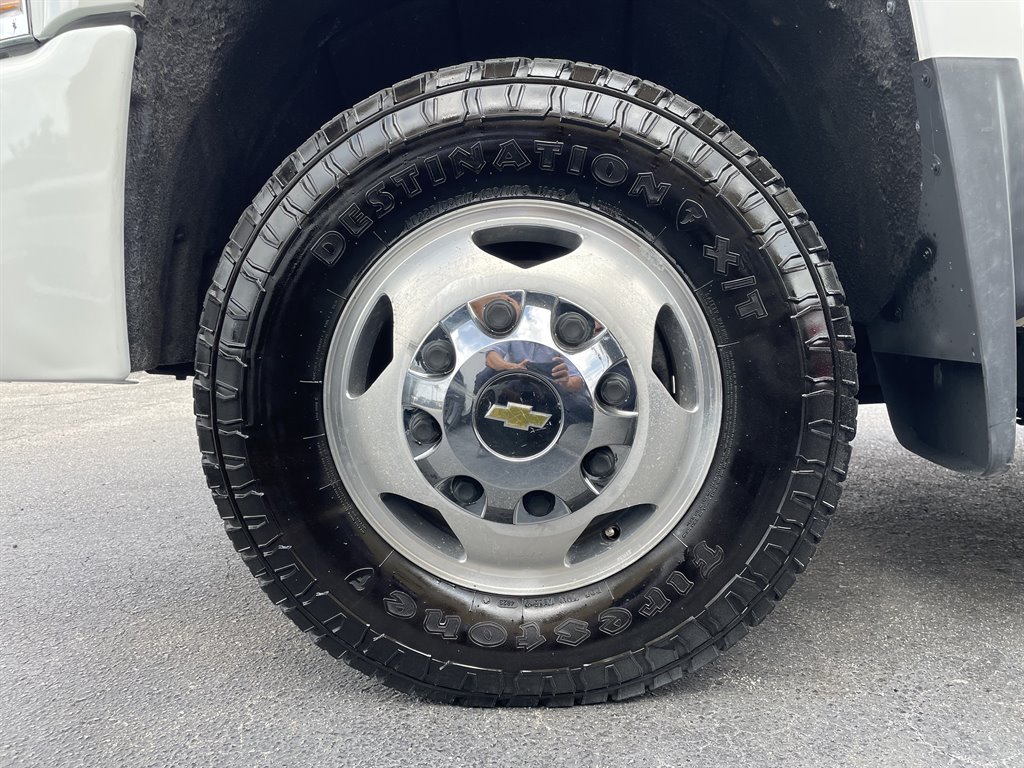 2015 Chevrolet Silverado 3500 High Country photo