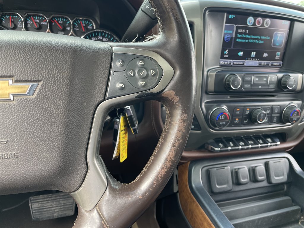 2015 Chevrolet Silverado 3500 High Country photo