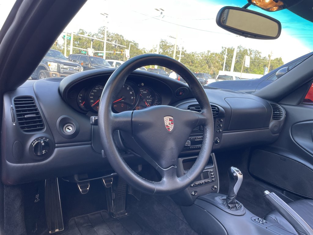2001 Porsche 911 Carrera photo