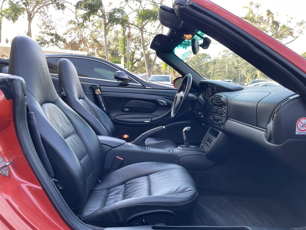 2001 Porsche 911 Carrera photo