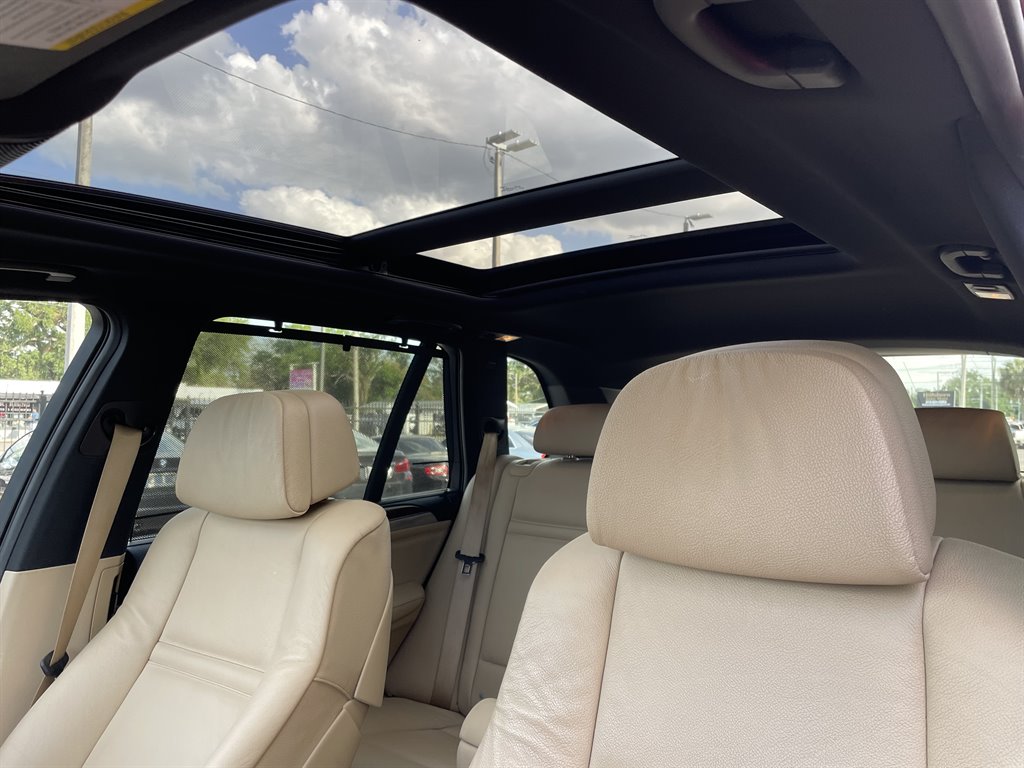 2011 BMW X5 xDrive35i photo