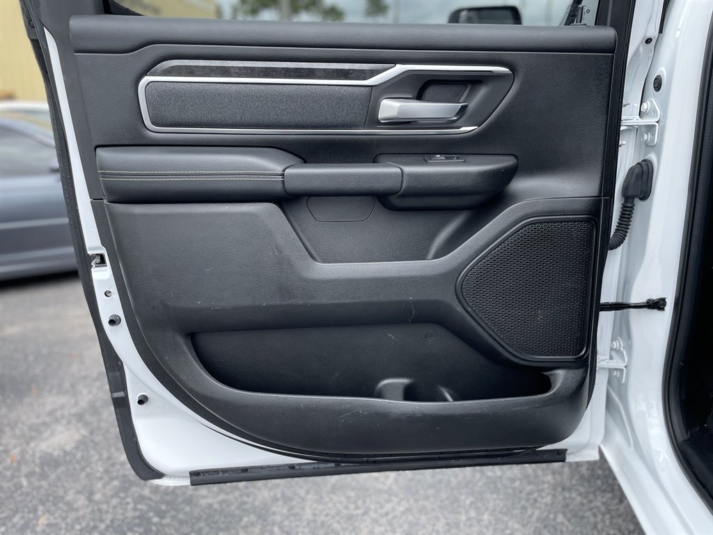 2019 RAM 1500 BIG Horn photo