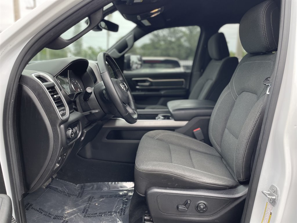 2019 RAM 1500 BIG Horn photo