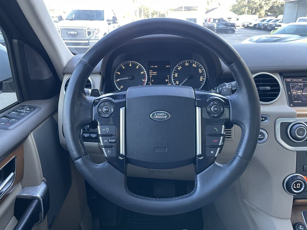 2016 Land Rover LR4 - $13,999