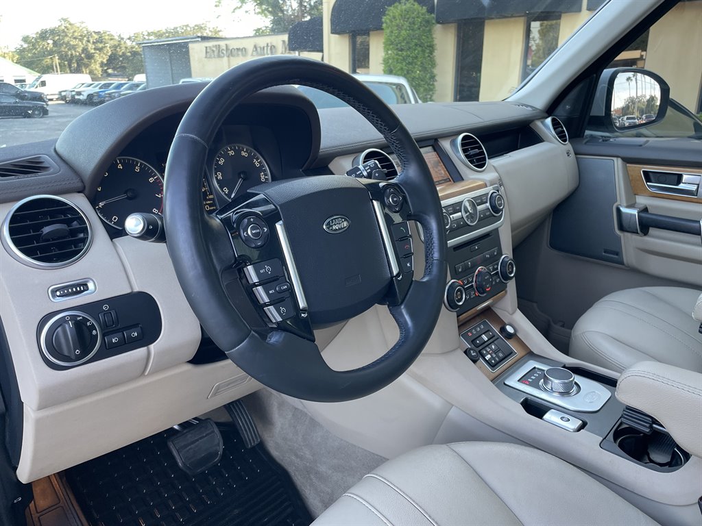 2016 Land Rover LR4 - $13,999