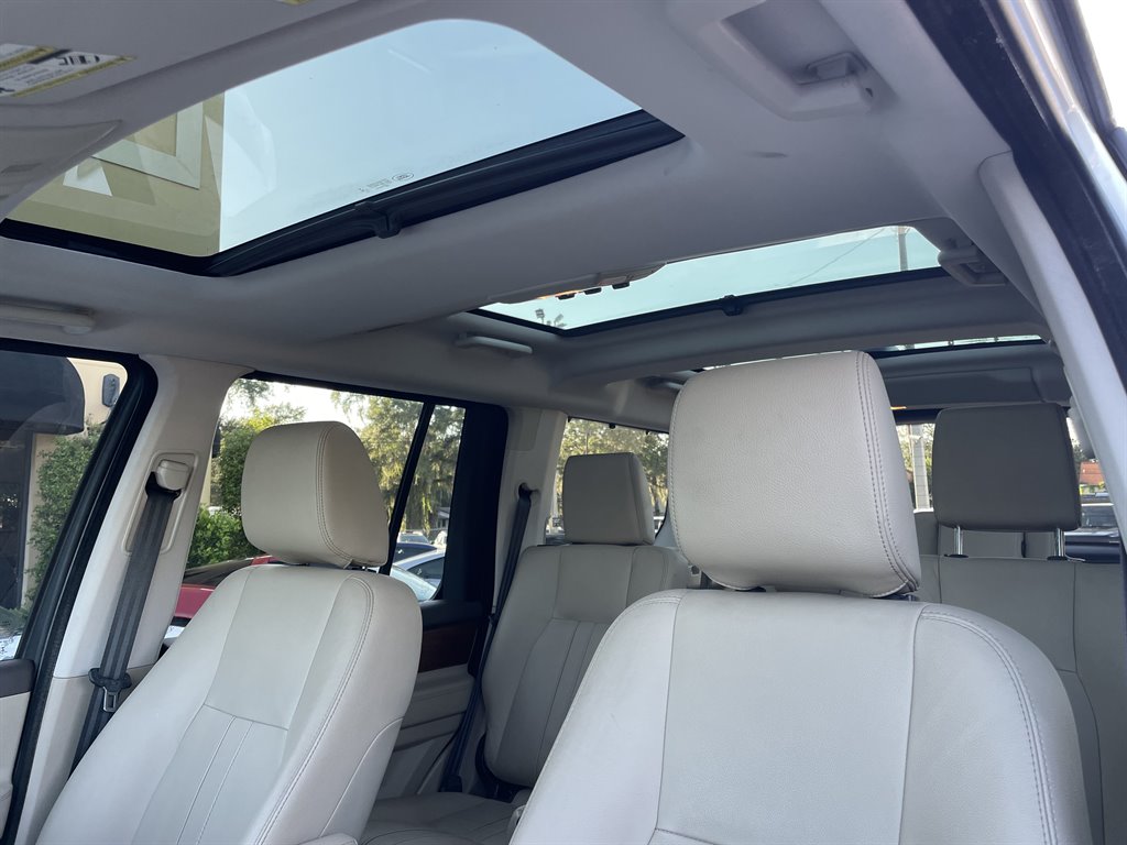 2016 Land Rover LR4 - $13,999