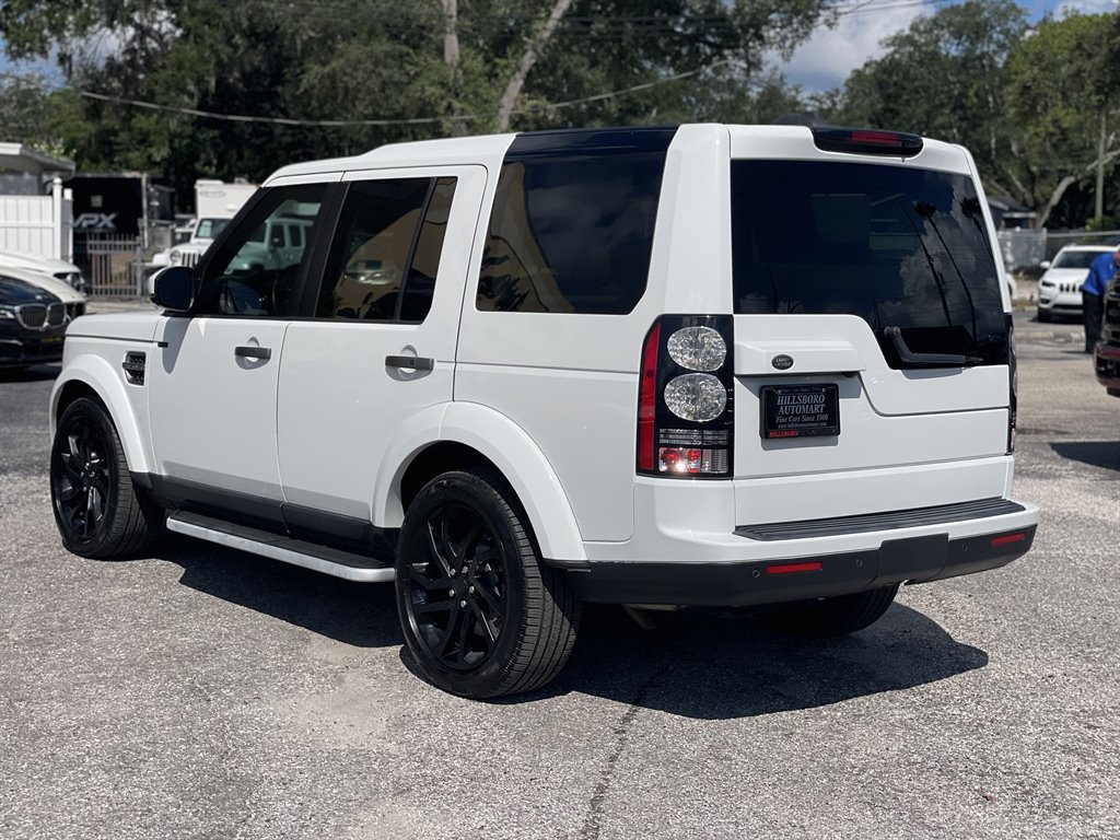 2016 Land Rover LR4 - $13,999