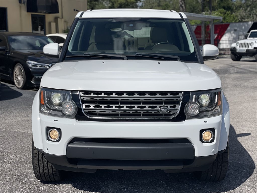 2016 Land Rover LR4 - $13,999