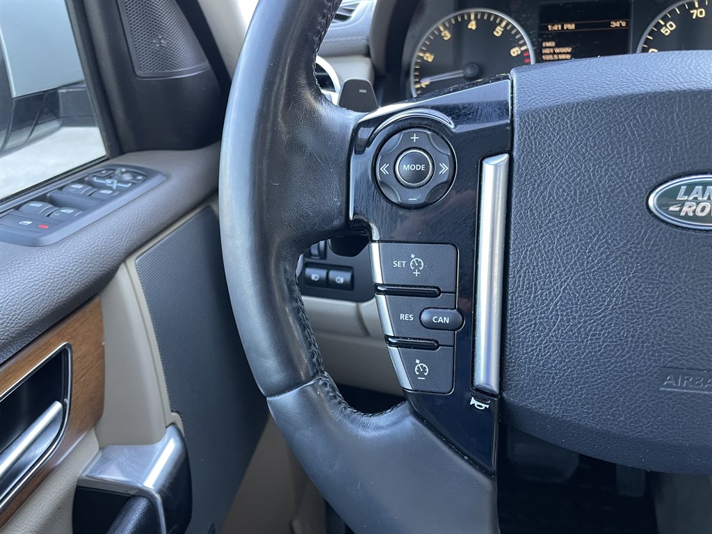 2016 Land Rover LR4 - $13,999