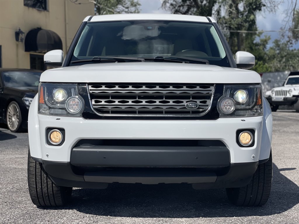 2016 Land Rover LR4 - $13,999