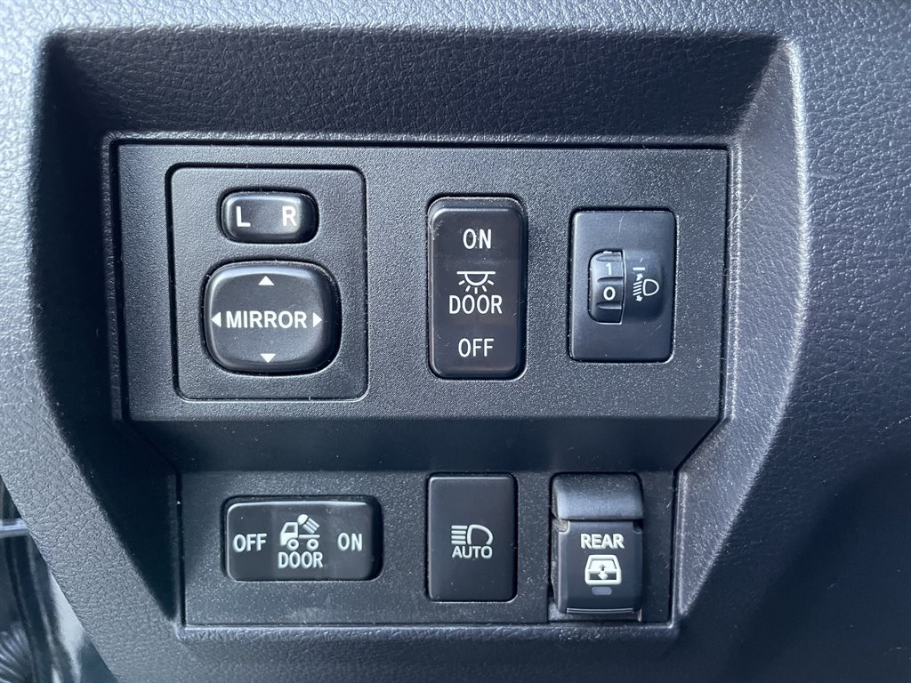 2020 Toyota Tundra - $40,999