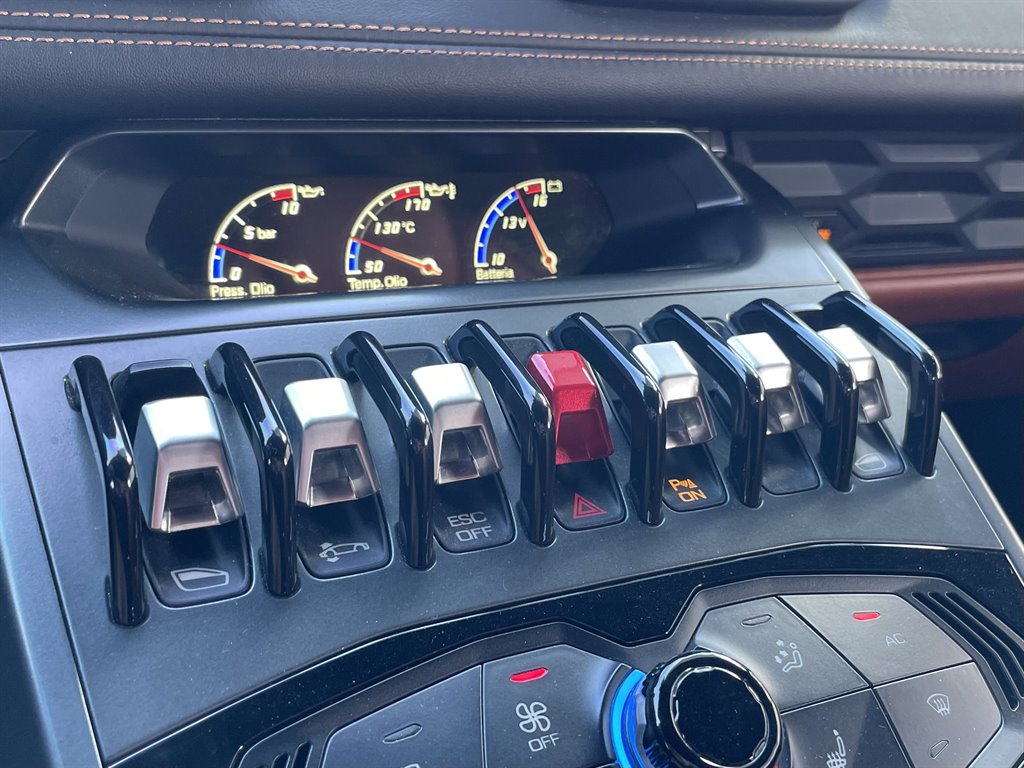 2015 Lamborghini Huracan - $214,999