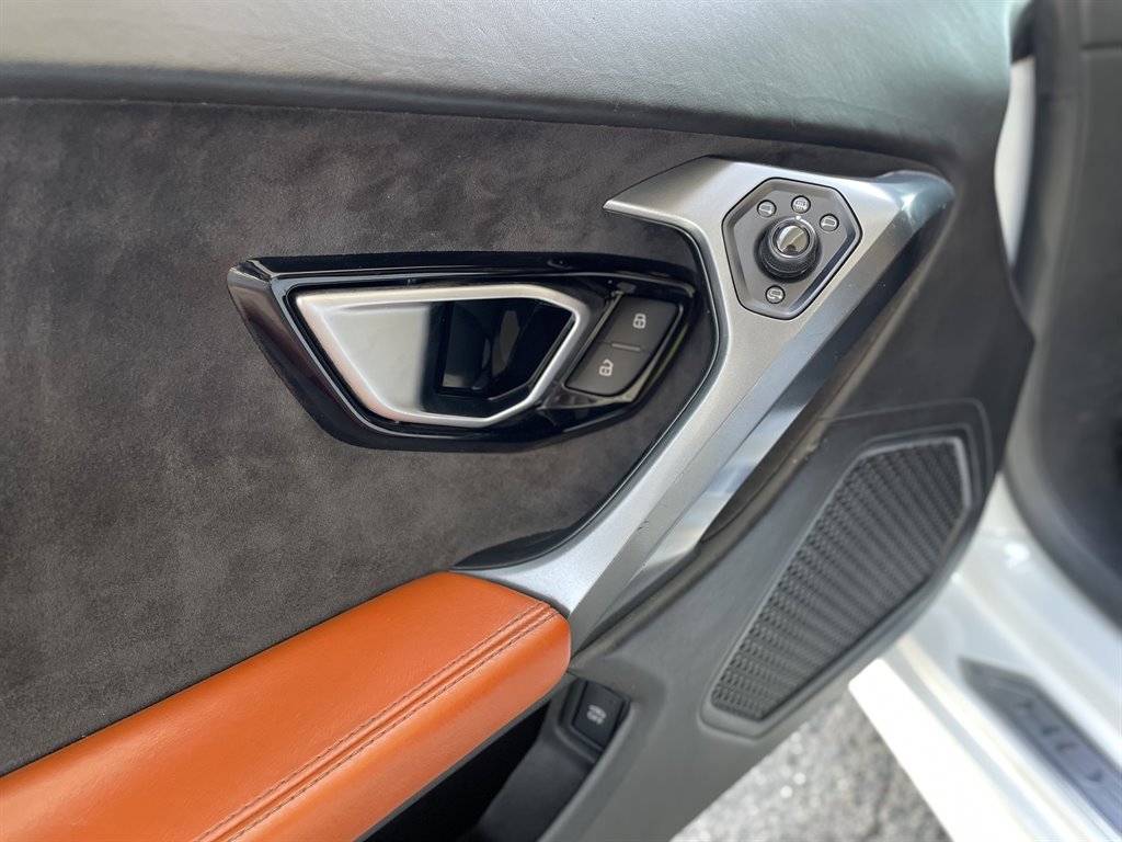2015 Lamborghini Huracan - $214,999
