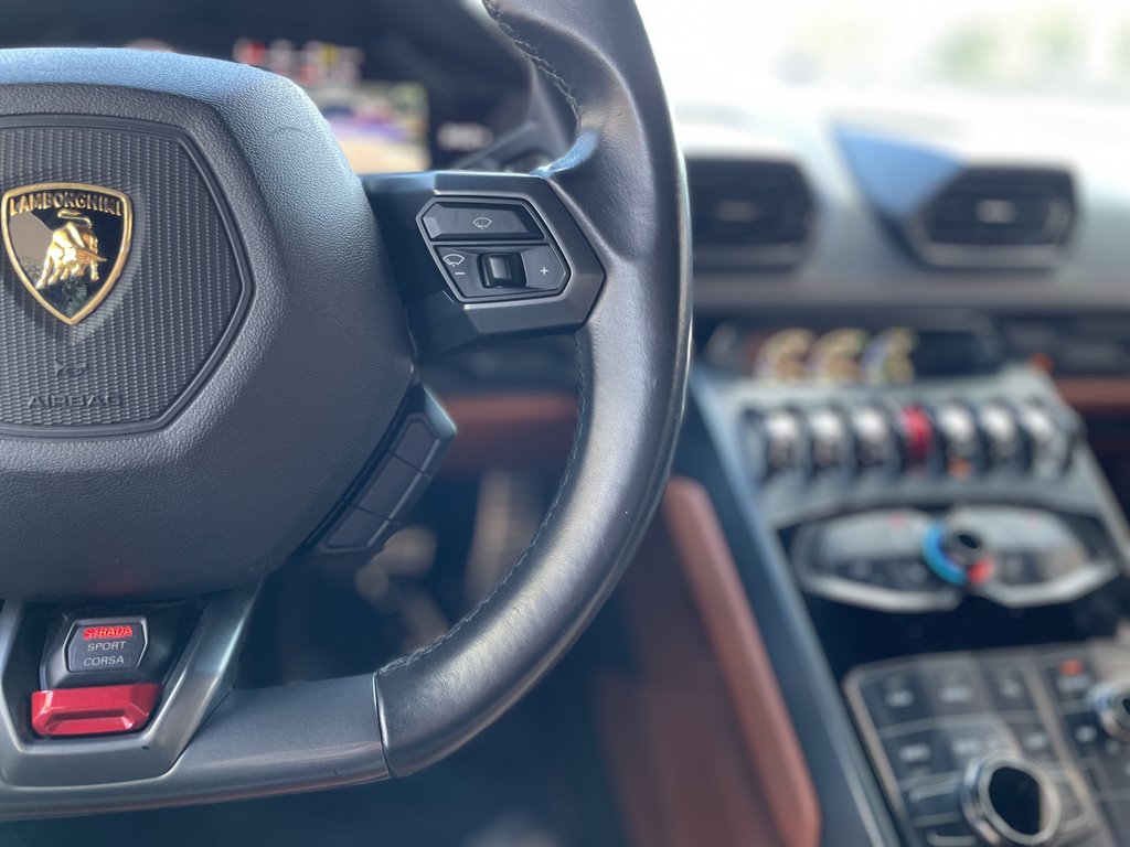 2015 Lamborghini Huracan - $214,999
