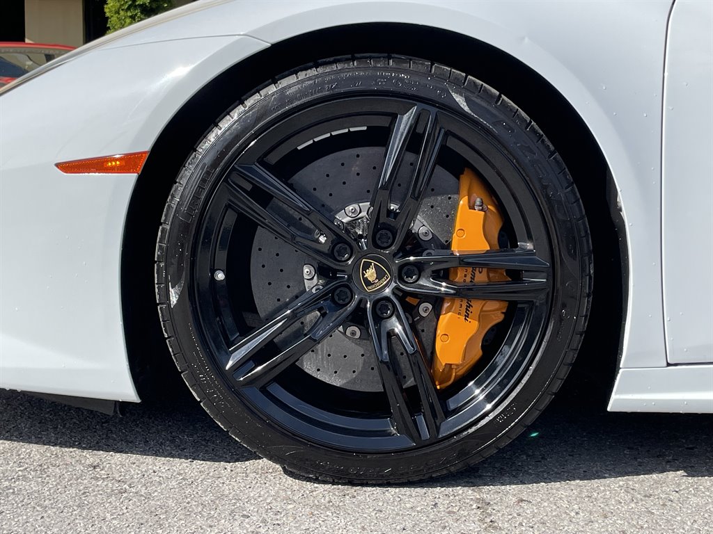 2015 Lamborghini Huracan - $214,999