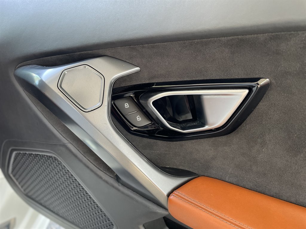 2015 Lamborghini Huracan - $214,999