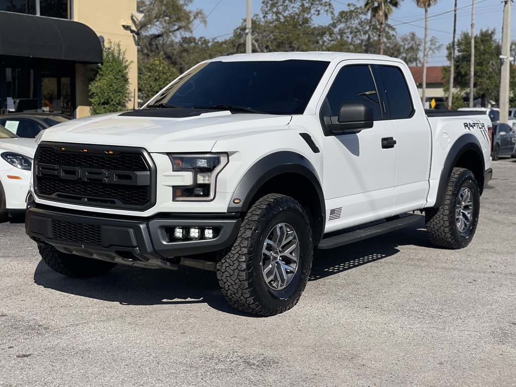 2017 Ford F-150 - $29,999