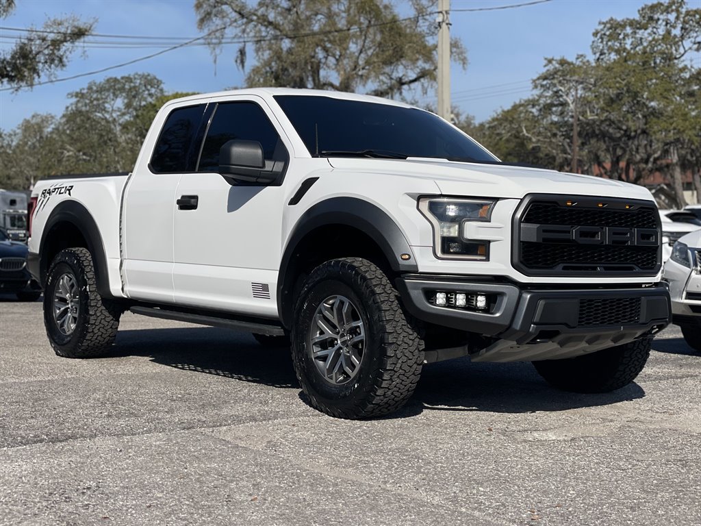 2017 Ford F-150 - $29,999