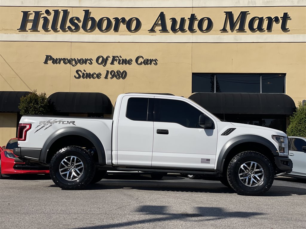 2017 Ford F-150 - $29,999