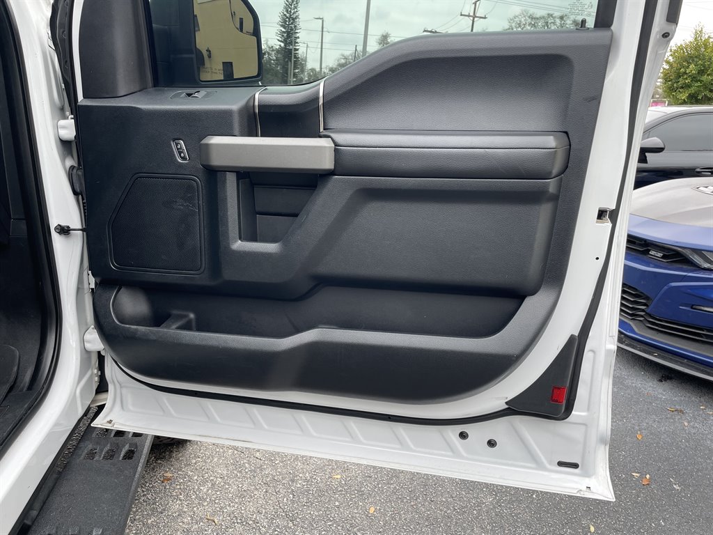 2017 Ford F-150 - $29,999