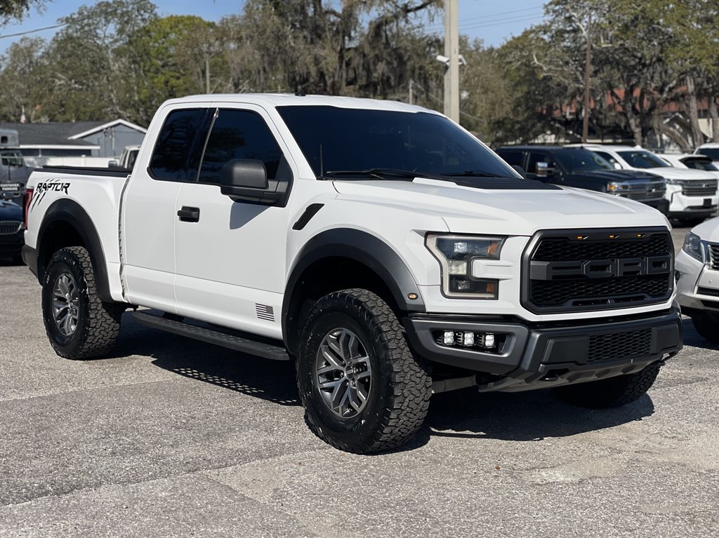 2017 Ford F-150 - $29,999