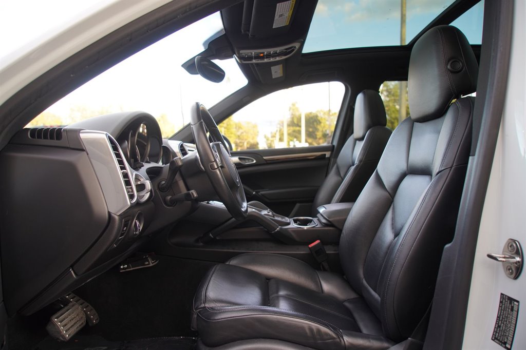 2014 Porsche Cayenne - $19,999