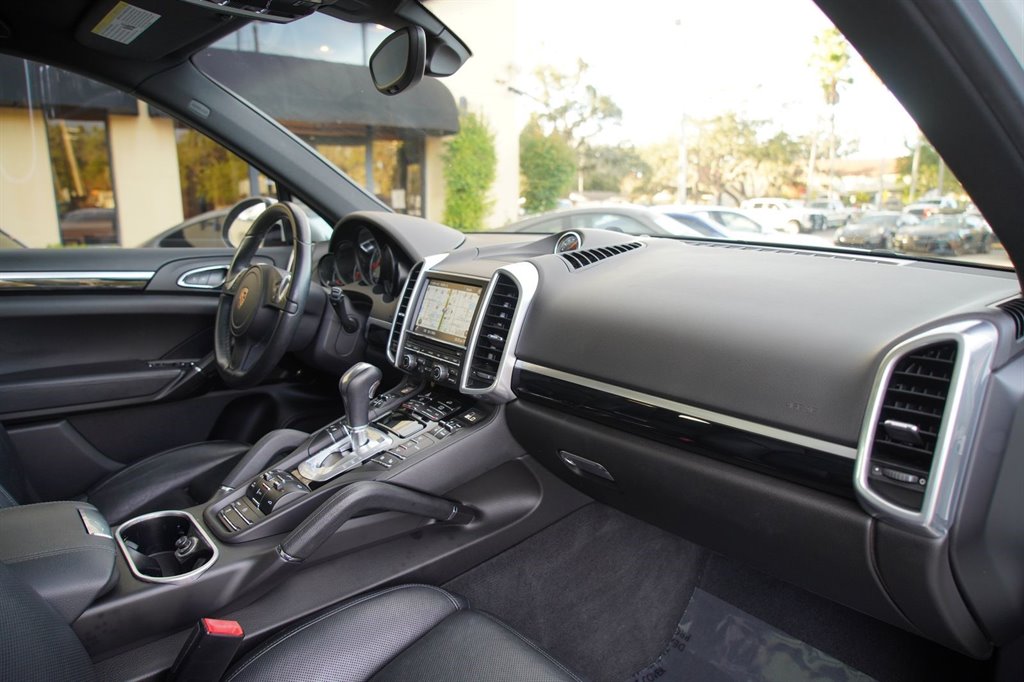 2014 Porsche Cayenne - $19,999