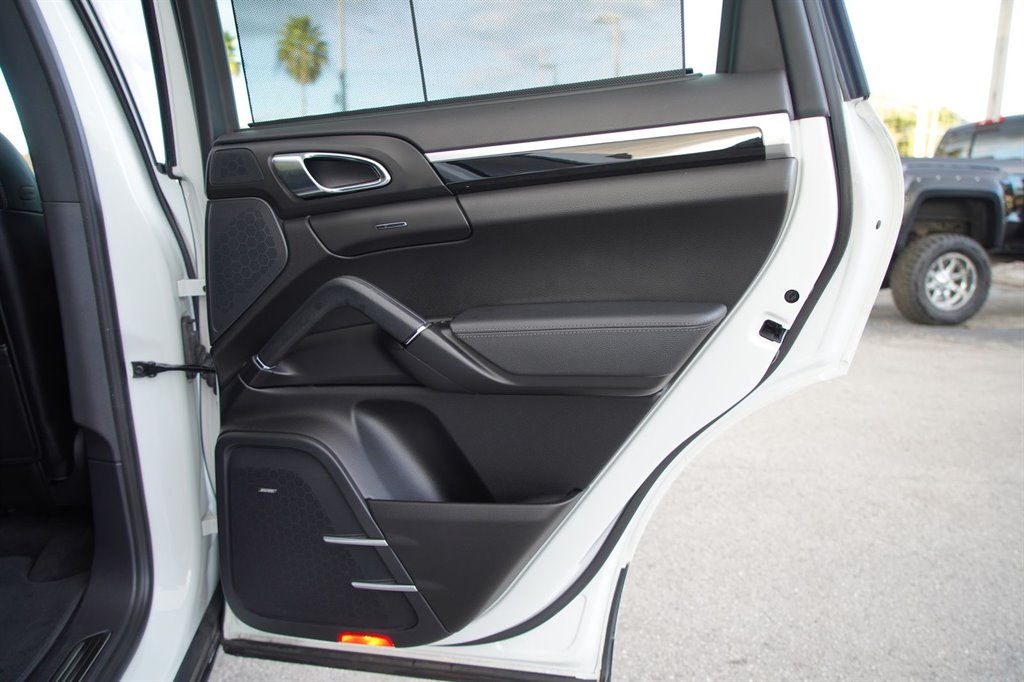 2014 Porsche Cayenne - $19,999
