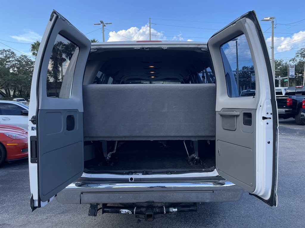 2007 Ford E-350 - $14,999