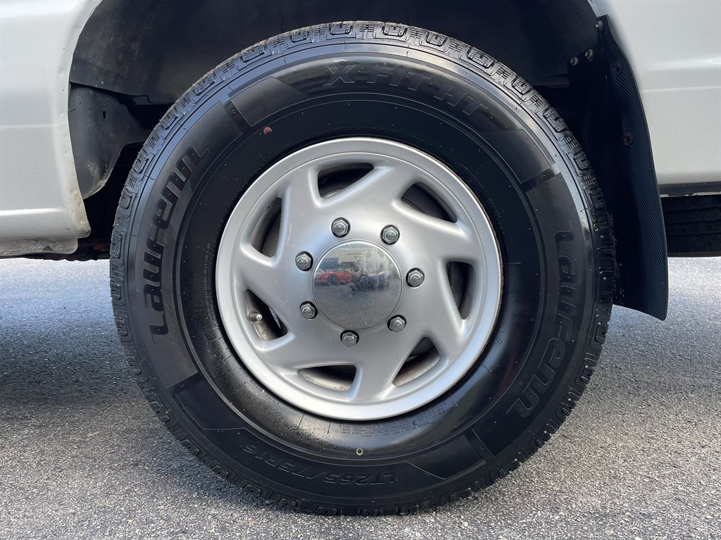 2007 Ford E-350 - $14,999