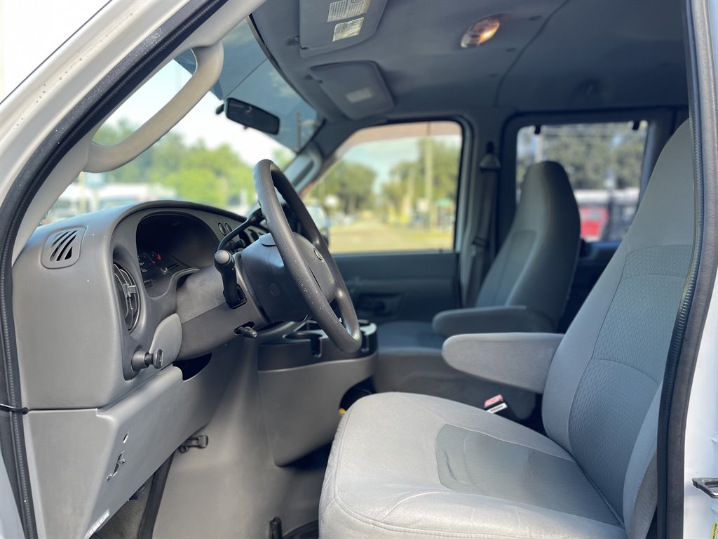 2007 Ford E-350 - $14,999