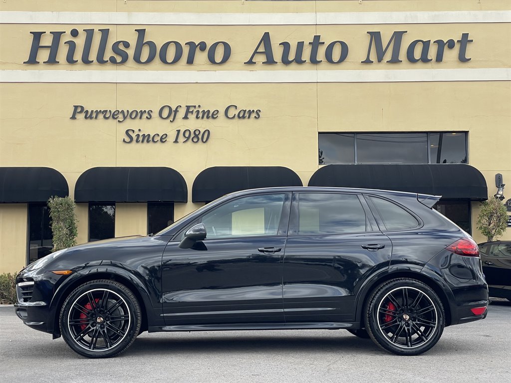 2014 Porsche Cayenne GTS photo