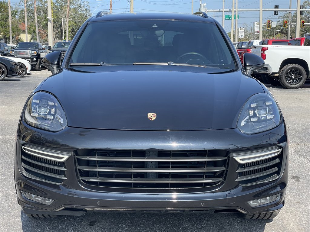 2016 Porsche Cayenne GTS photo