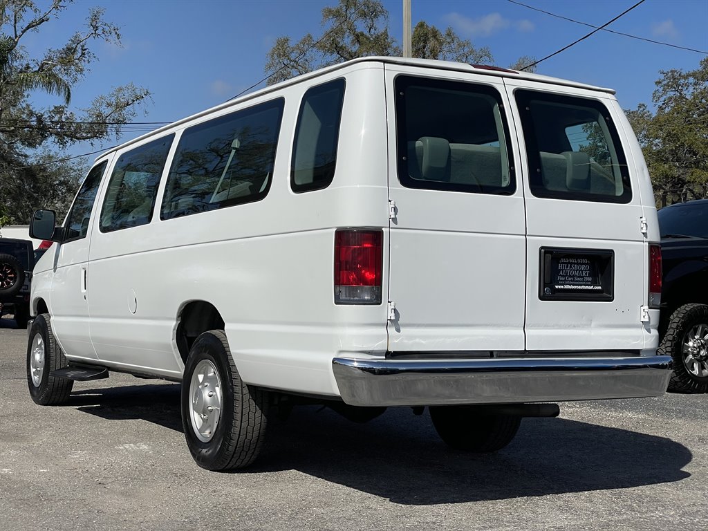 2011 Ford E-350 - $22,999