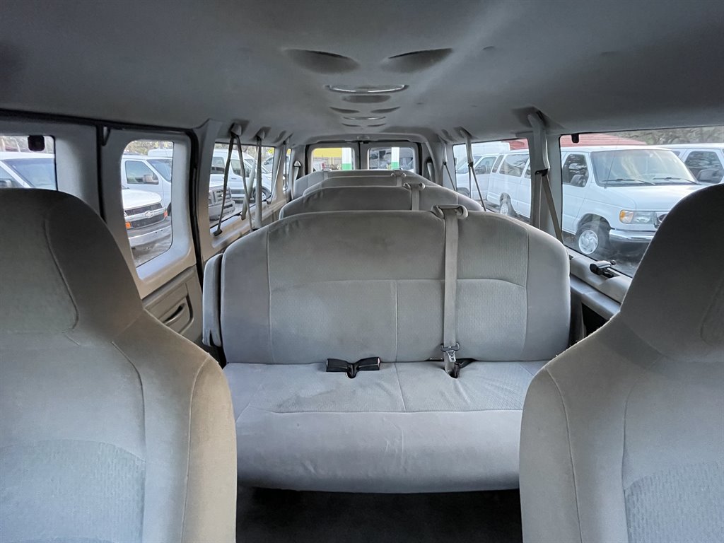 2011 Ford E-350 - $22,999