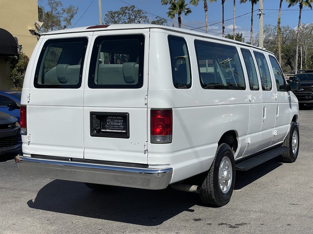 2011 Ford E-350 - $22,999