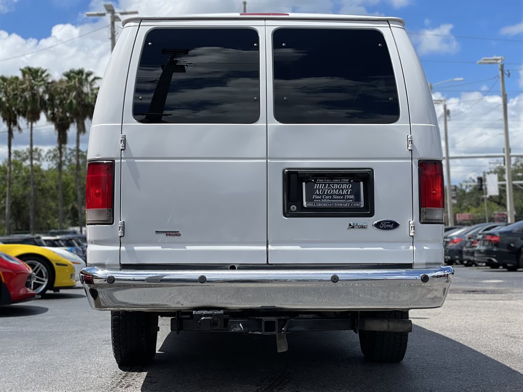 2013 Ford E-350 - $15,999