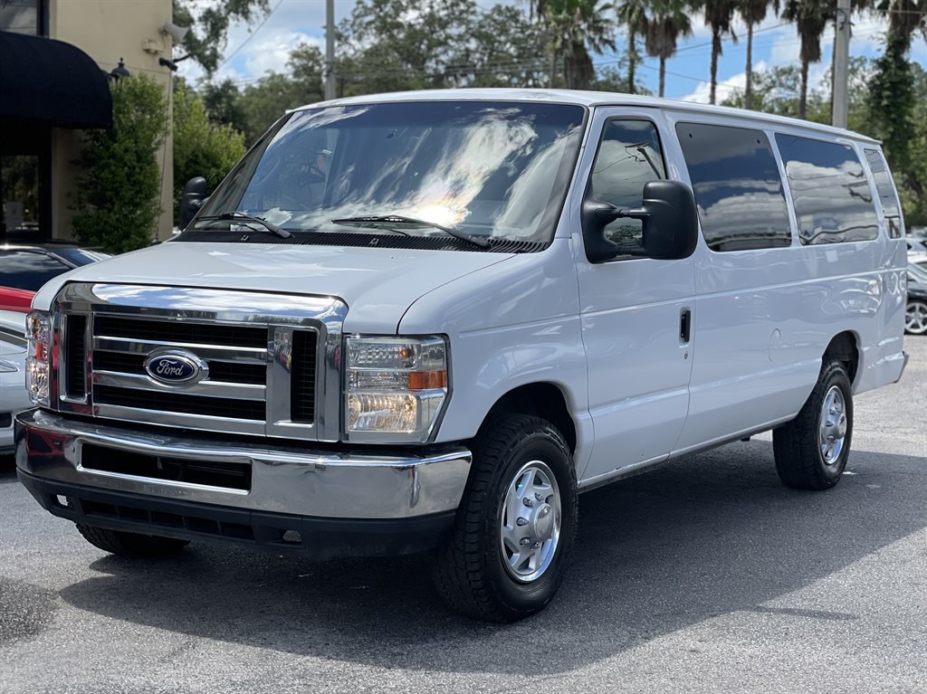 2013 Ford E-350 - $15,999