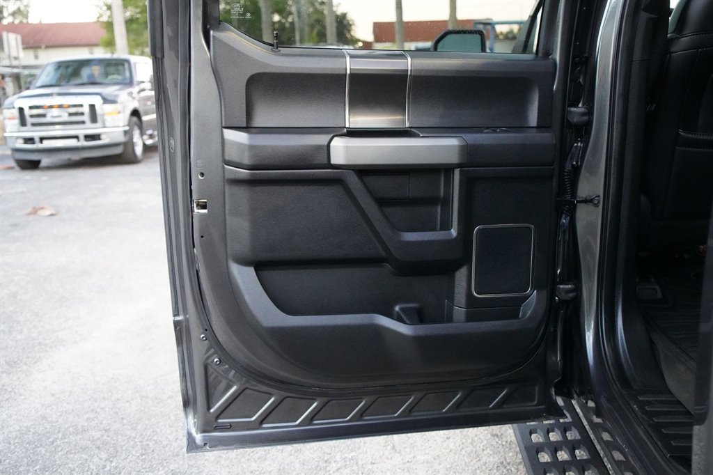 2019 Ford F-150 - $35,999