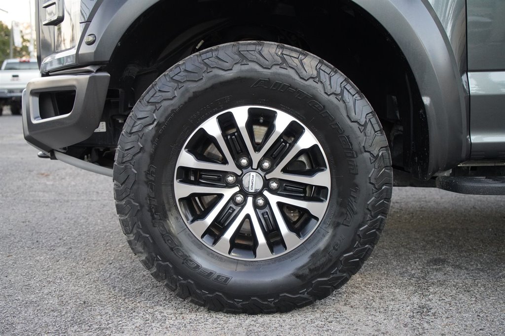 2019 Ford F-150 - $35,999