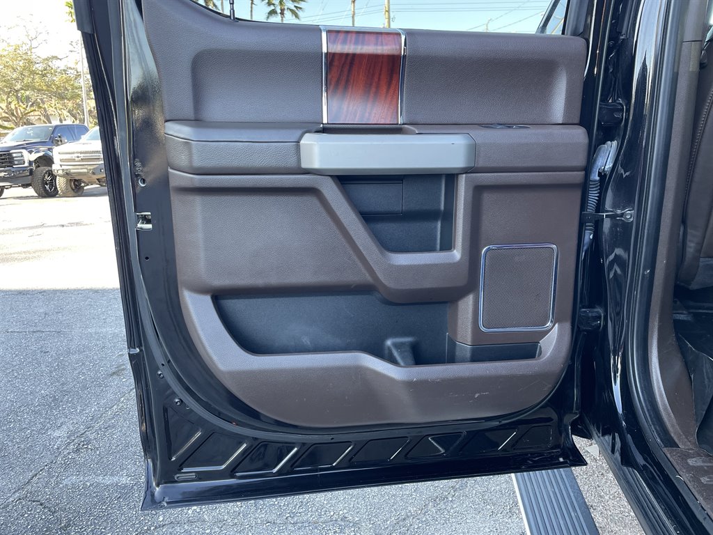 2019 Ford F150 King Ranch photo