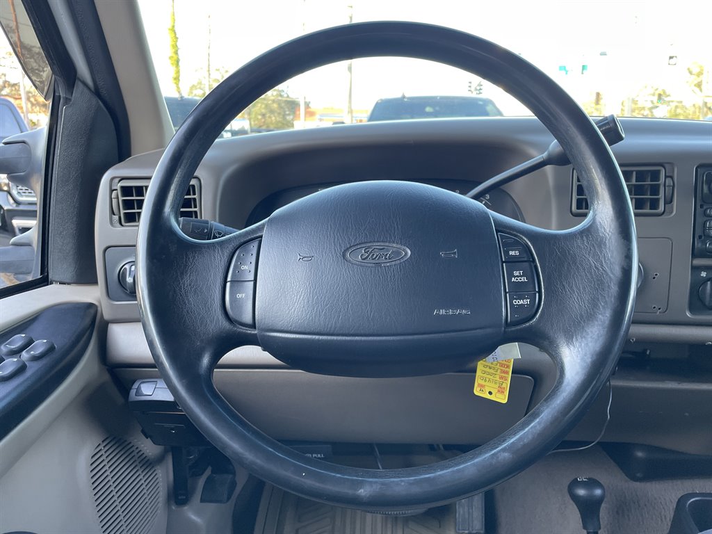 2000 Ford F-350 Super Duty - $31,999
